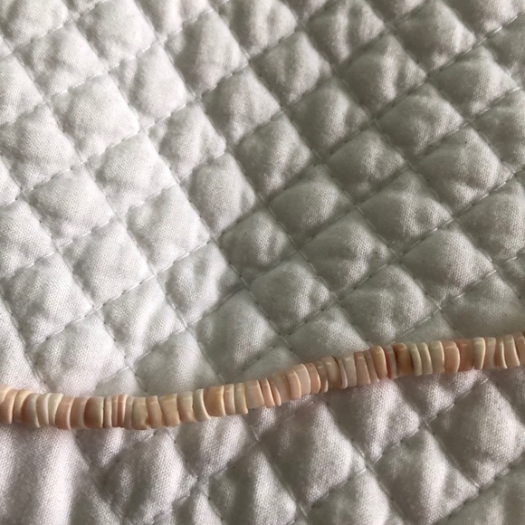 Pink Shell Necklace - Picture 2 of 4